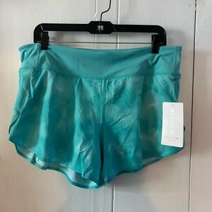 NWT Athleta Run With It Short 3.5